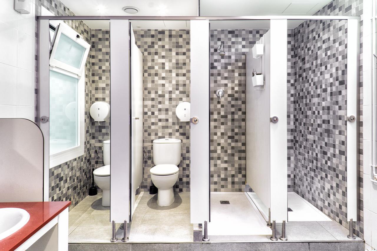 Itaca Hostel Барселона Экстерьер фото